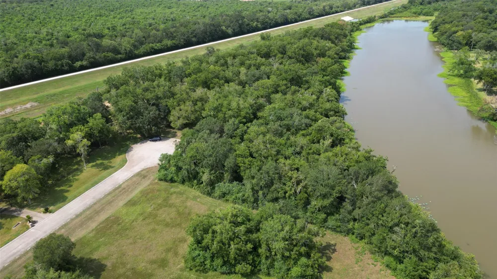8630 Thornberry Hollow Court Missouri City, TX 77459