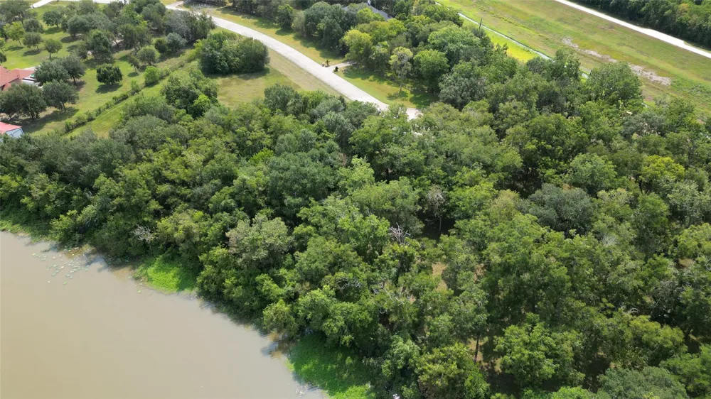 8630 Thornberry Hollow Court Missouri City, TX 77459