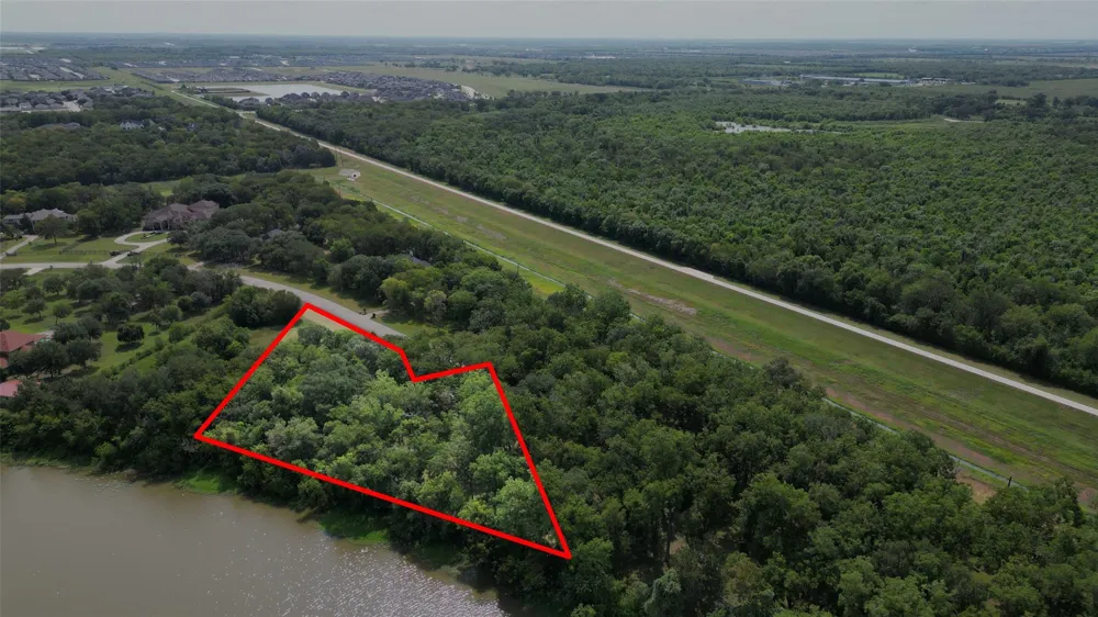8630 Thornberry Hollow Court Missouri City, TX 77459