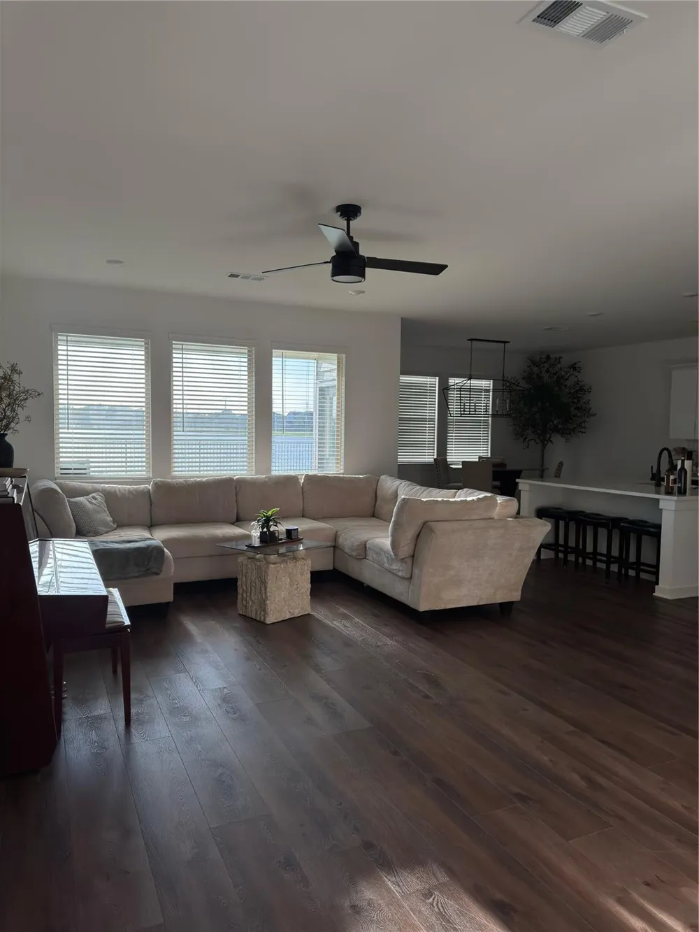 6630 Escondido Drive Rosharon, TX 77583