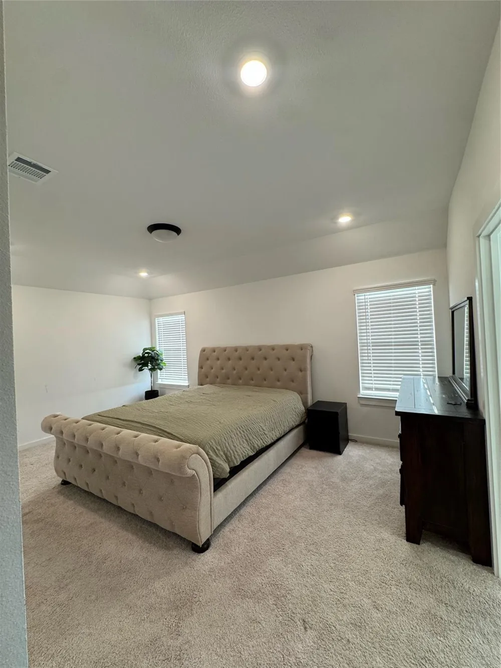 6630 Escondido Drive Rosharon, TX 77583