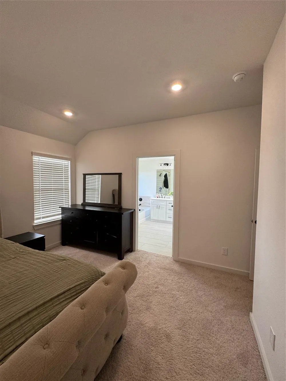 6630 Escondido Drive Rosharon, TX 77583