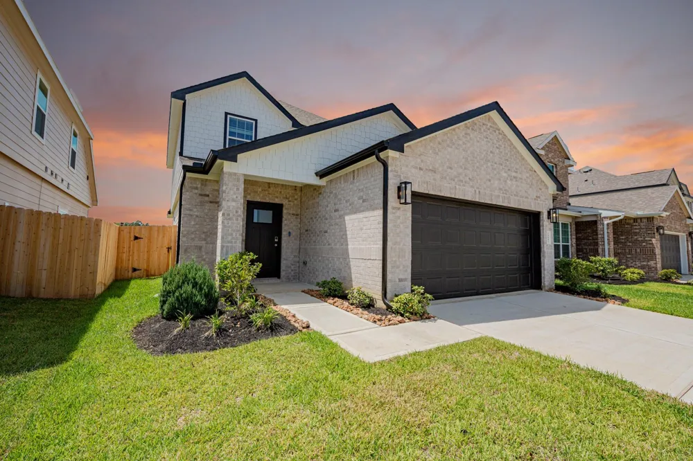15443 Woody Haven Drive Conroe, TX 77302