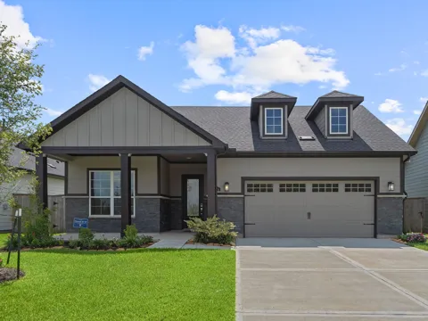 1214 Hidden Oaks Drive