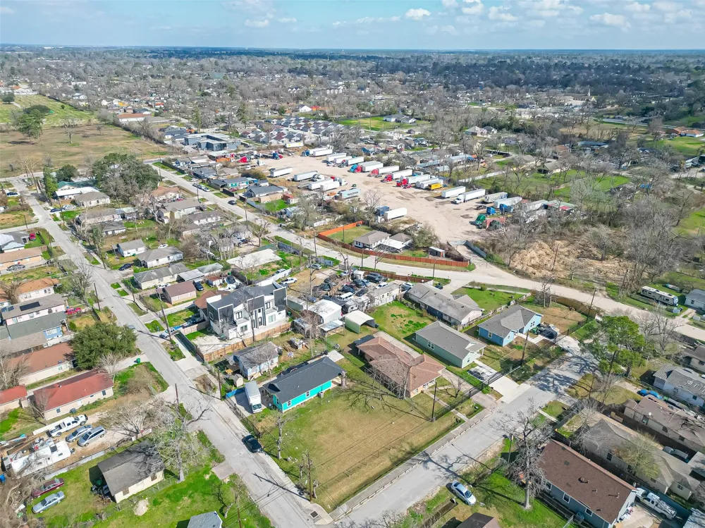 7902 Pointer Street Houston, TX 77016