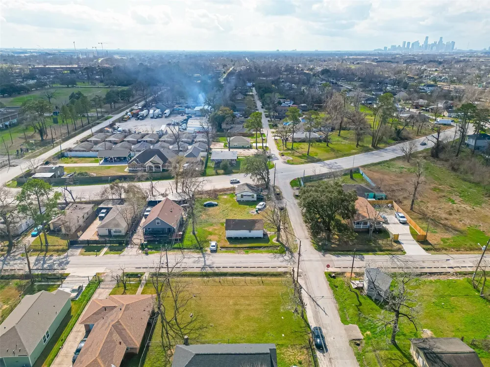 7902 Pointer Street Houston, TX 77016