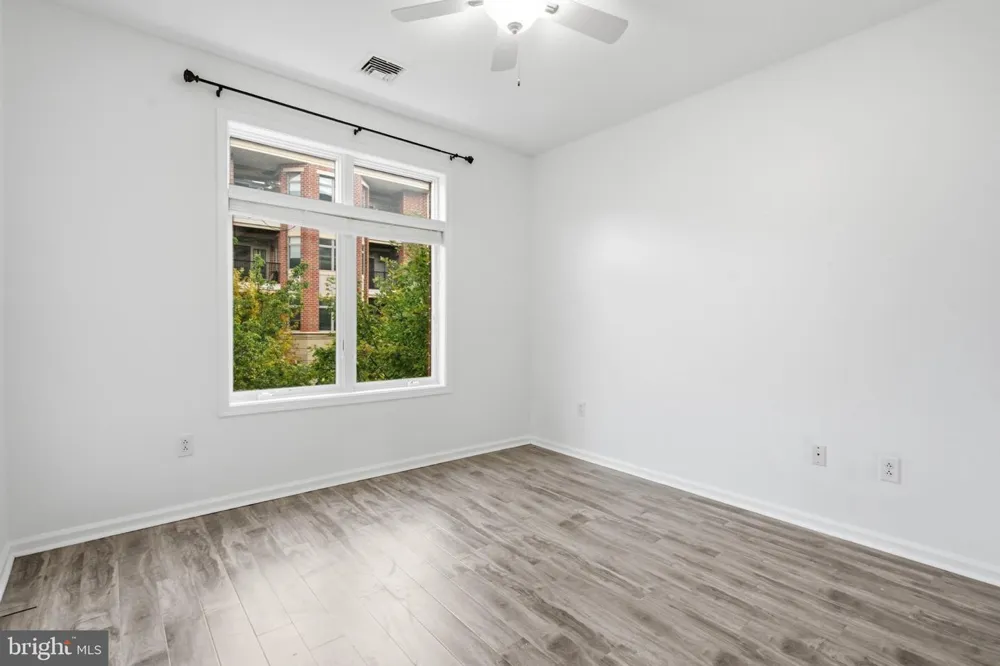 301 CARSON TERRACE Huntingdon Valley, PA 19006