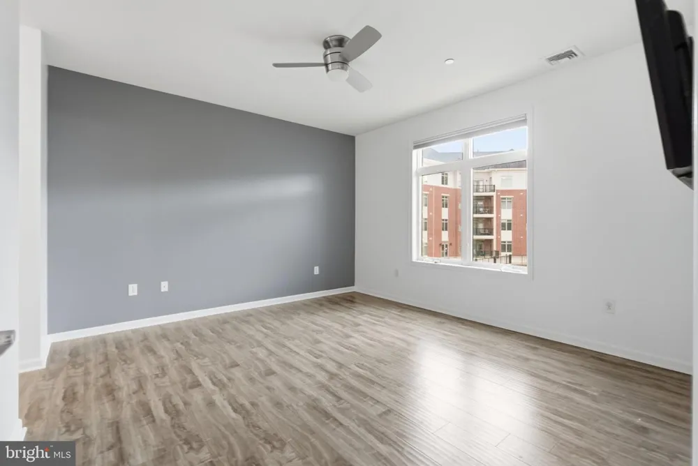 301 CARSON TERRACE Huntingdon Valley, PA 19006