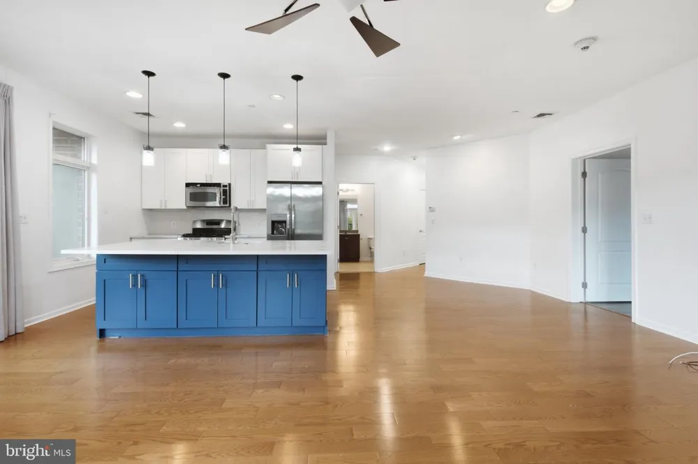 301 CARSON TERRACE Huntingdon Valley, PA 19006
