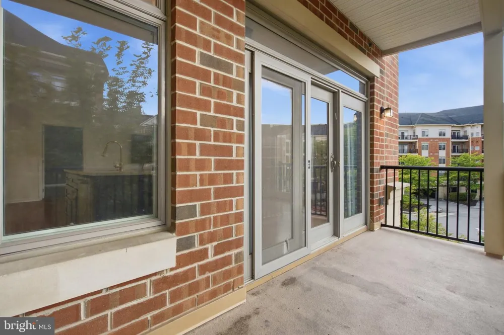 301 CARSON TERRACE Huntingdon Valley, PA 19006