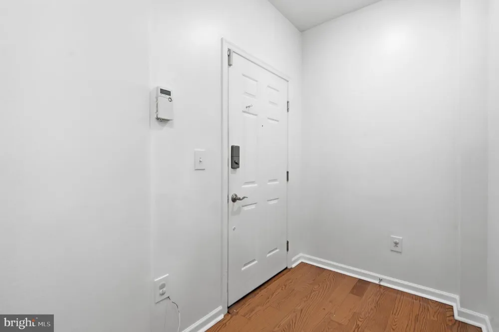 301 CARSON TERRACE Huntingdon Valley, PA 19006