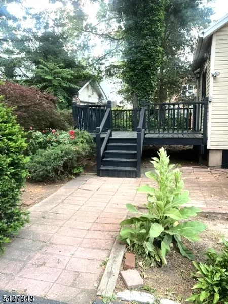 161 Franklin Ter Maplewood, NJ 07040