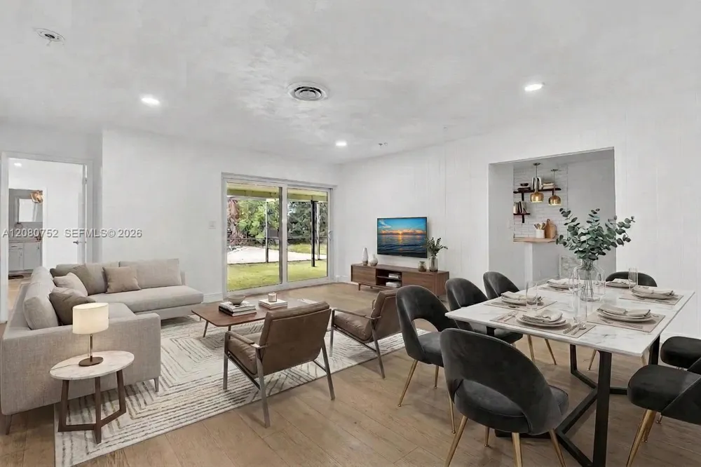 4810 Johnson St Hollywood, FL 33021