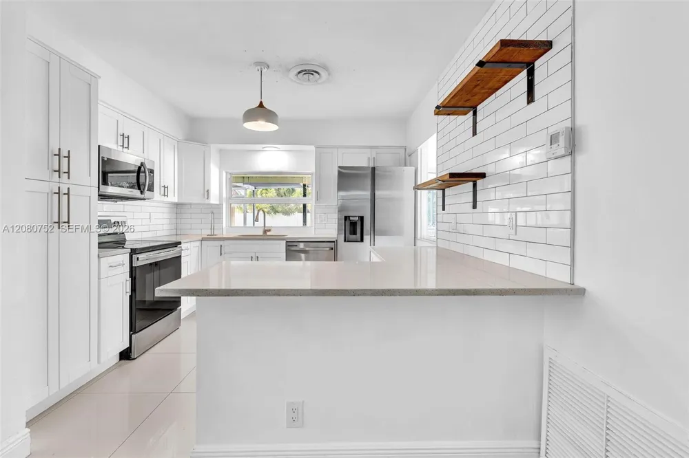 4810 Johnson St Hollywood, FL 33021