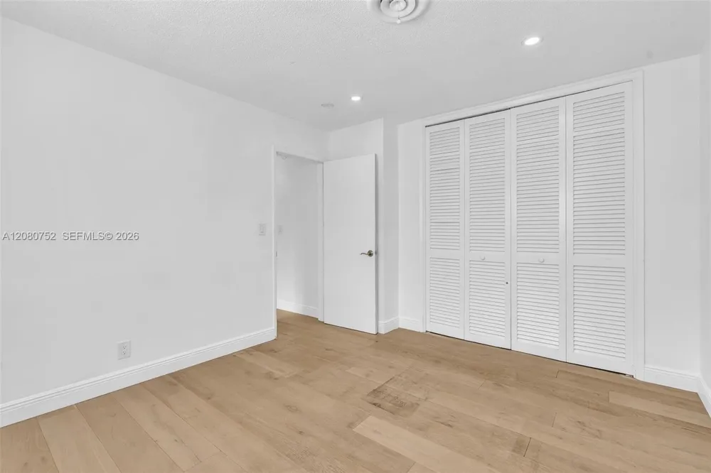 4810 Johnson St Hollywood, FL 33021