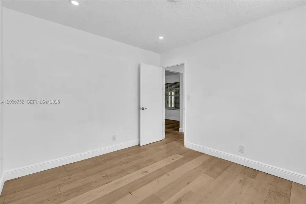 4810 Johnson St Hollywood, FL 33021