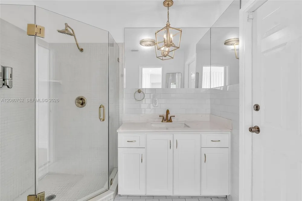 4810 Johnson St Hollywood, FL 33021