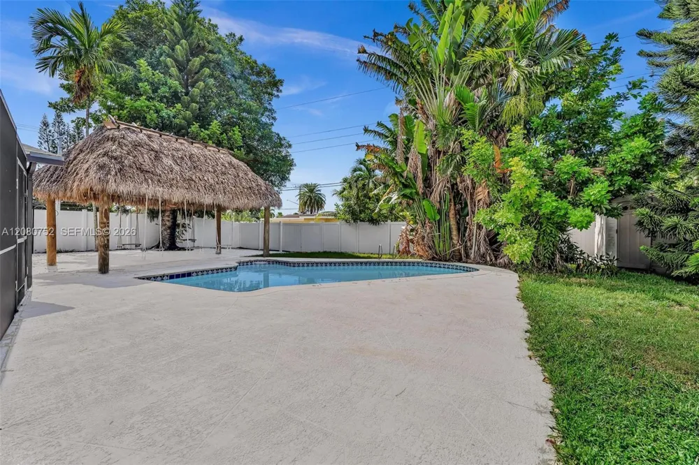 4810 Johnson St Hollywood, FL 33021