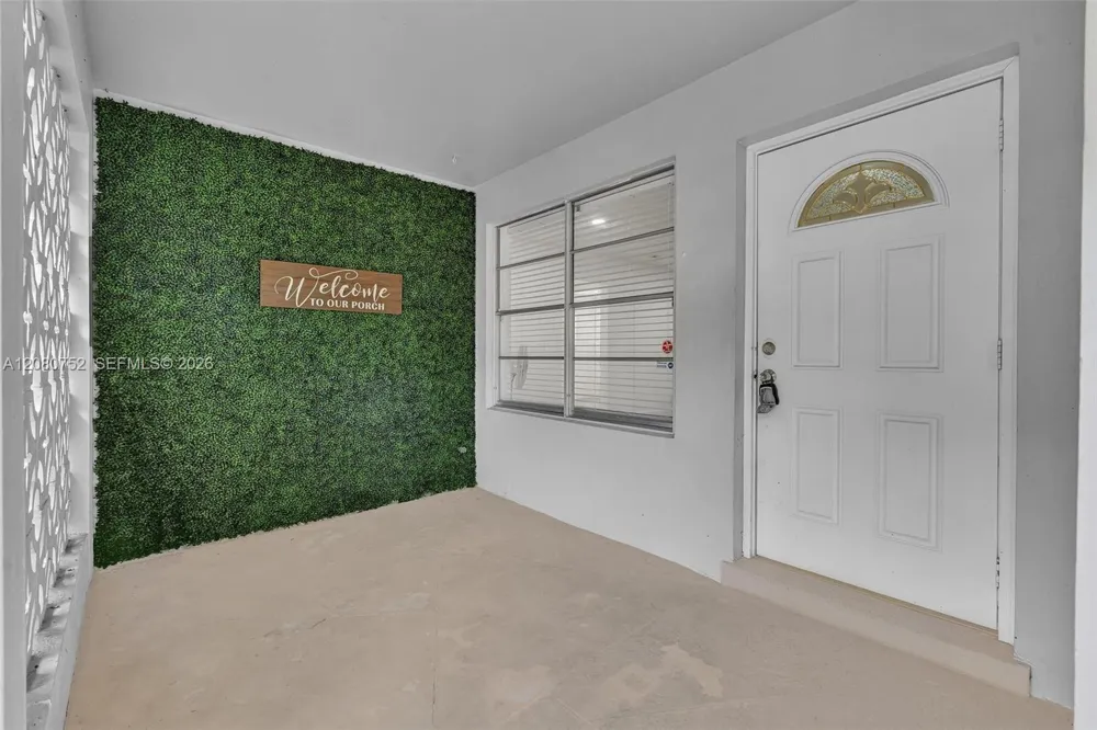 4810 Johnson St Hollywood, FL 33021