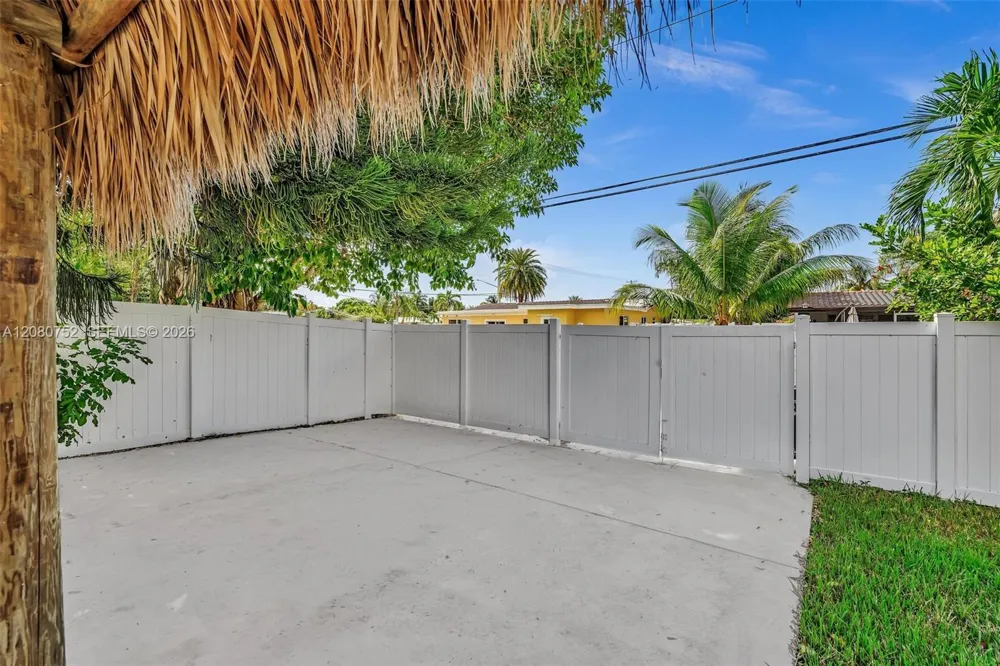 4810 Johnson St Hollywood, FL 33021