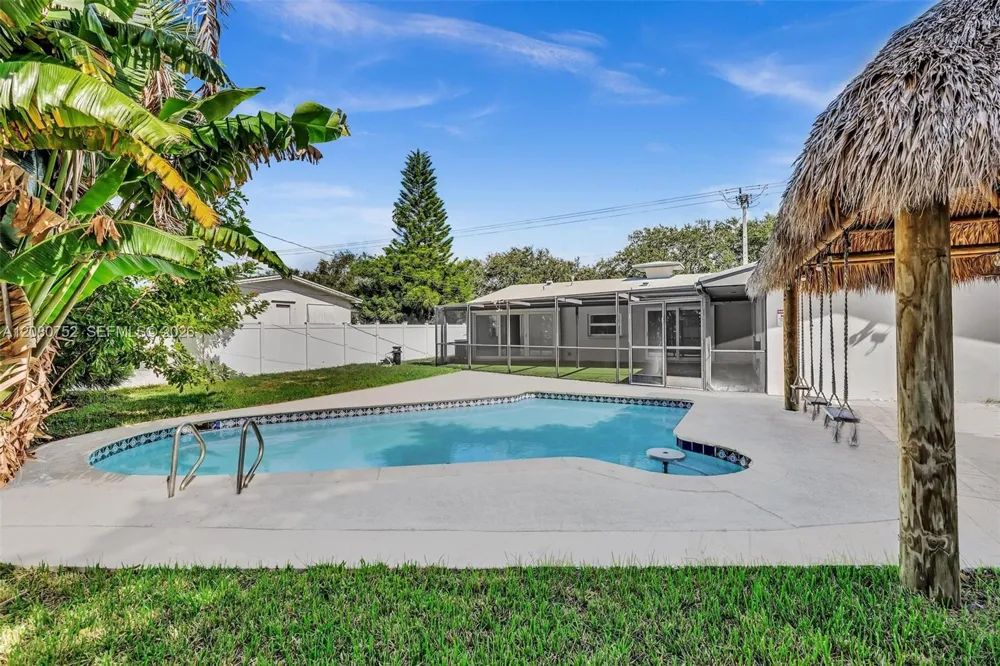 4810 Johnson St Hollywood, FL 33021