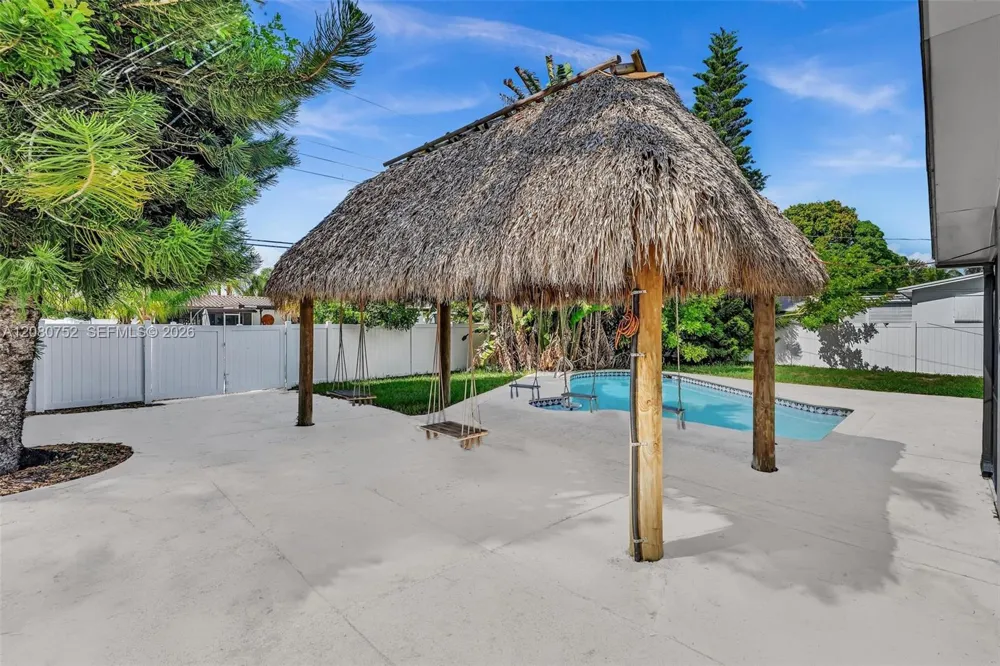 4810 Johnson St Hollywood, FL 33021