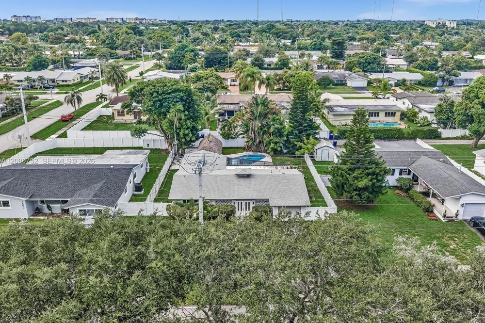 4810 Johnson St Hollywood, FL 33021