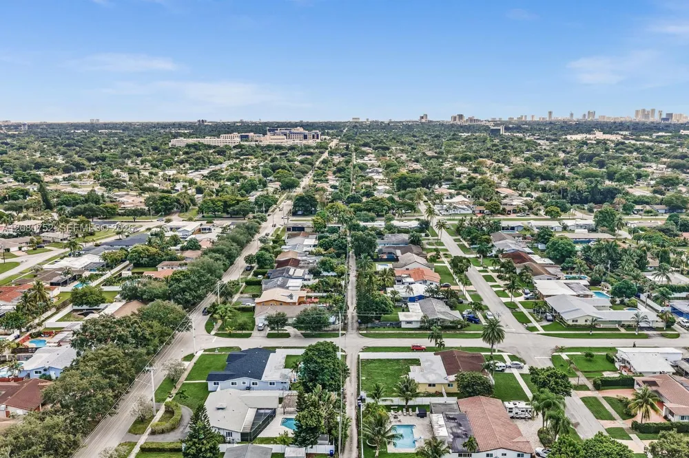 4810 Johnson St Hollywood, FL 33021