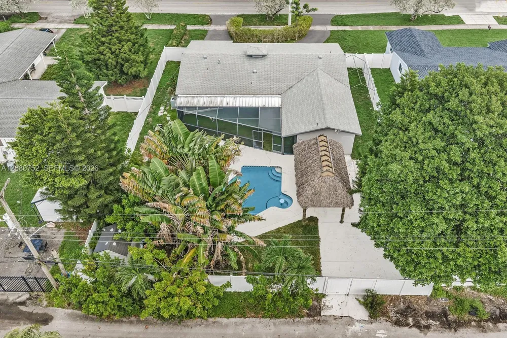 4810 Johnson St Hollywood, FL 33021
