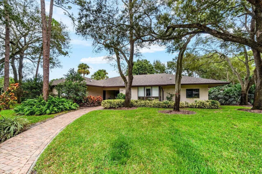 4251 Wood Ride #C Boynton Beach, FL 33436