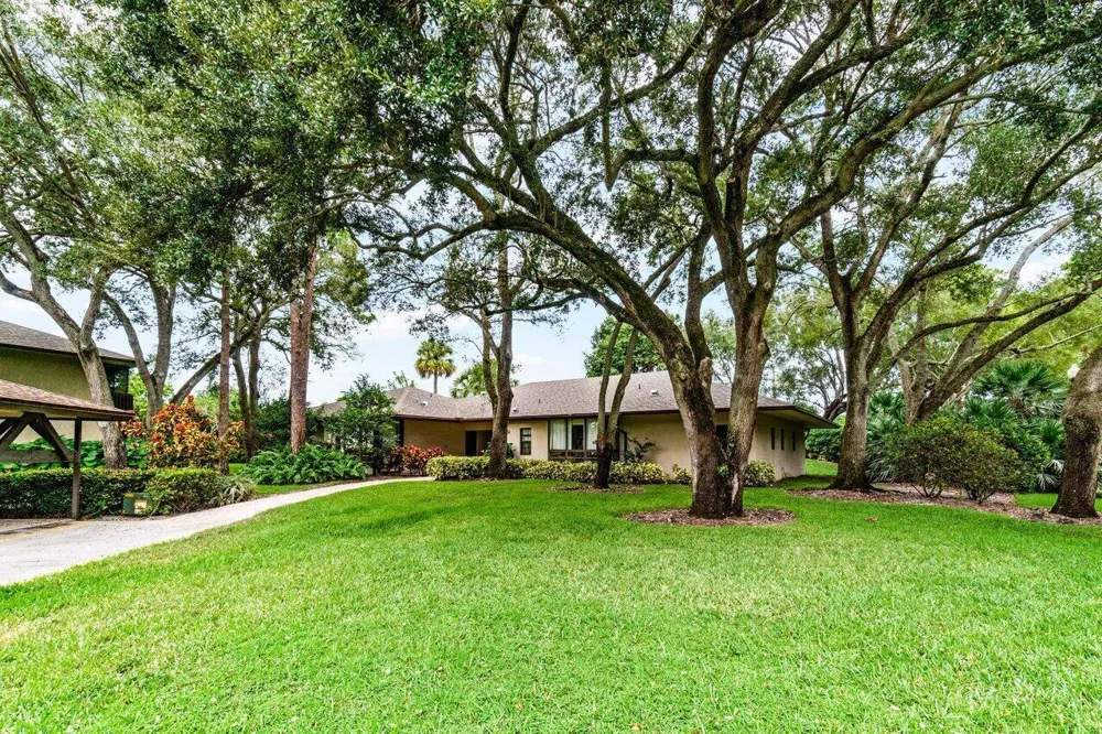4251 Wood Ride #C Boynton Beach, FL 33436