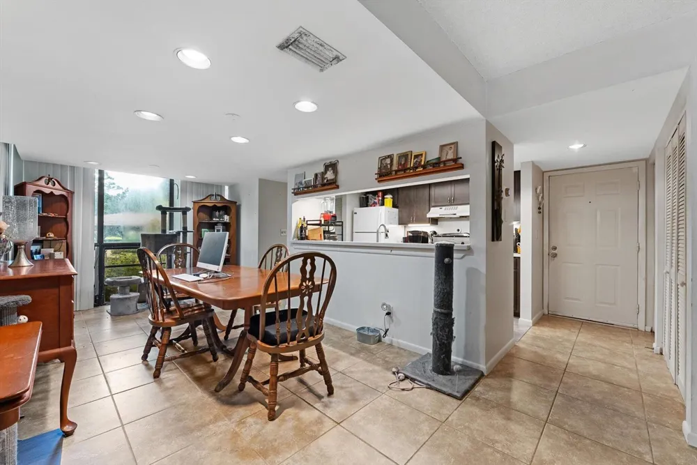4251 Wood Ride #C Boynton Beach, FL 33436