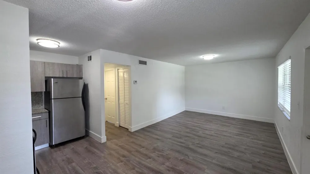2843 FILLMORE STREET #F105 Hollywood, FL 33020