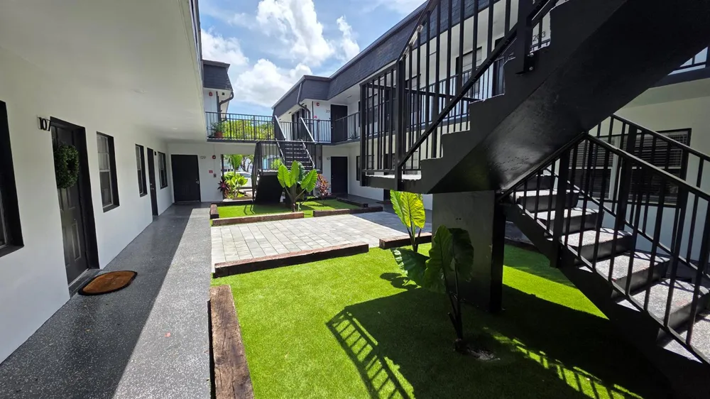 2843 FILLMORE STREET #F105 Hollywood, FL 33020