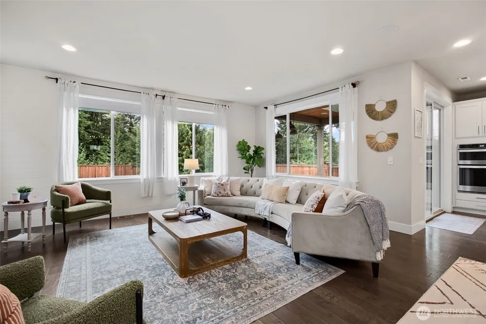 31327 43rd Place SW Federal Way, WA 98023