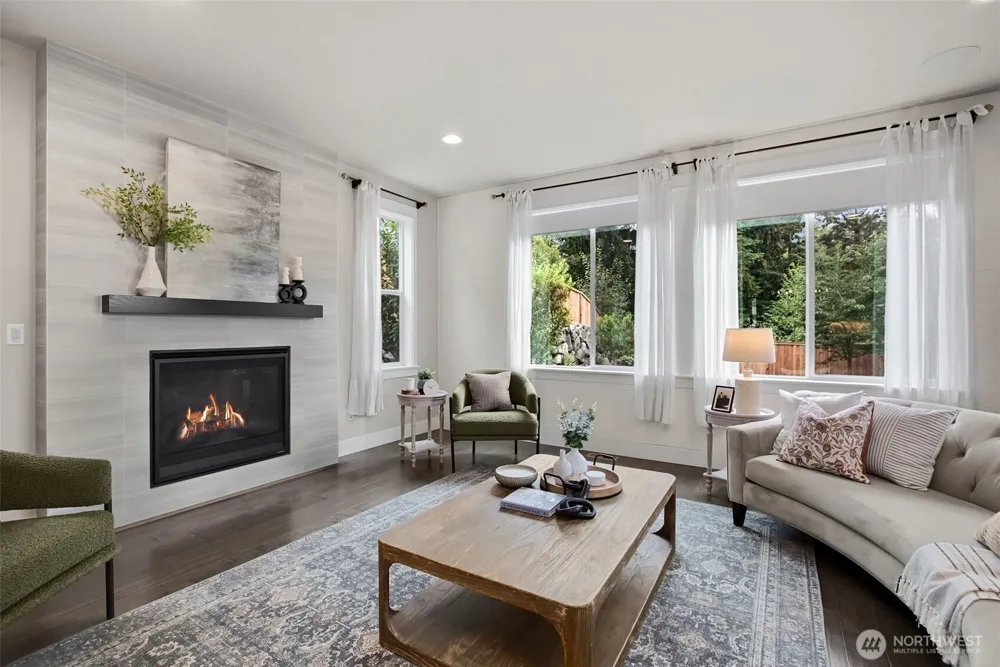 31327 43rd Place SW Federal Way, WA 98023