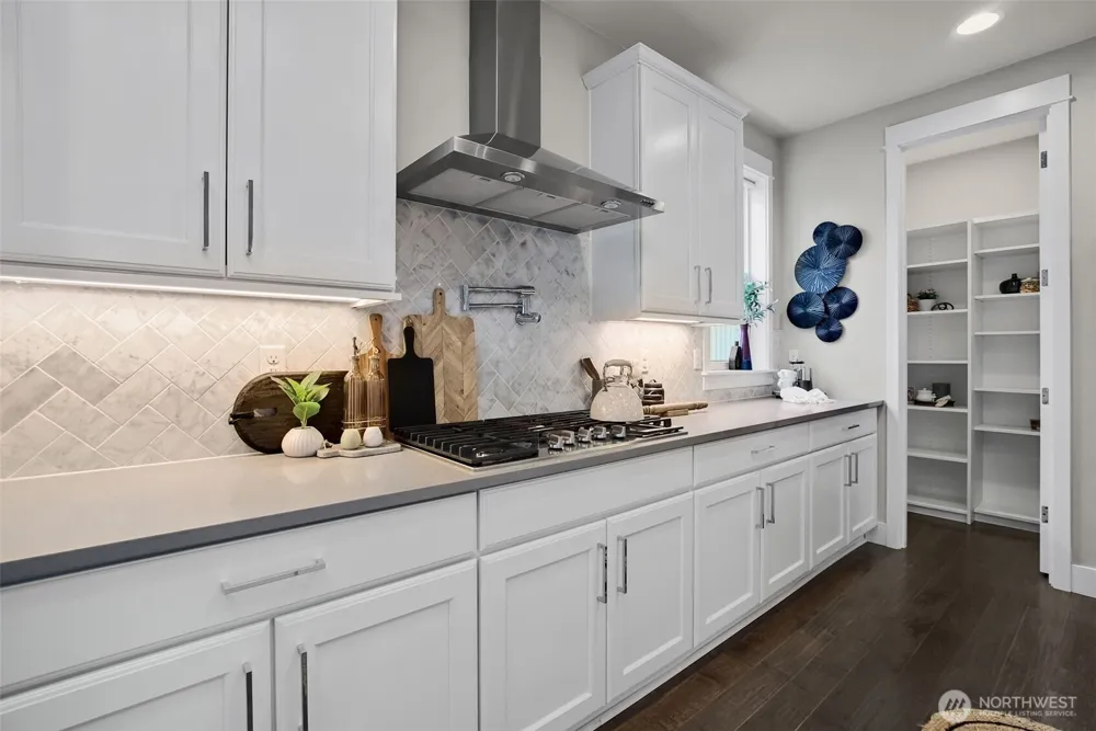 31327 43rd Place SW Federal Way, WA 98023