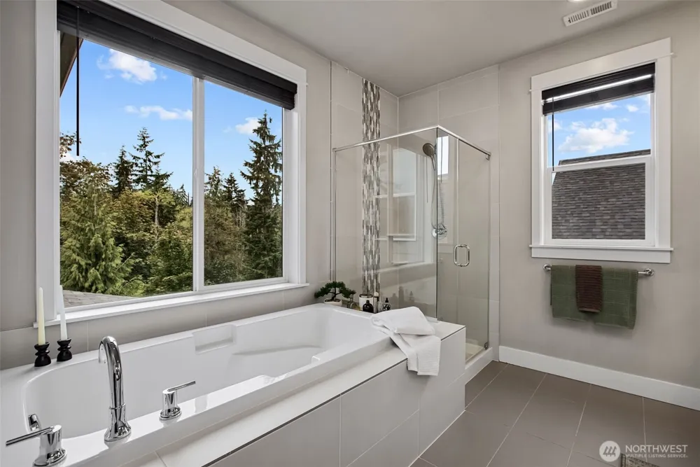 31327 43rd Place SW Federal Way, WA 98023