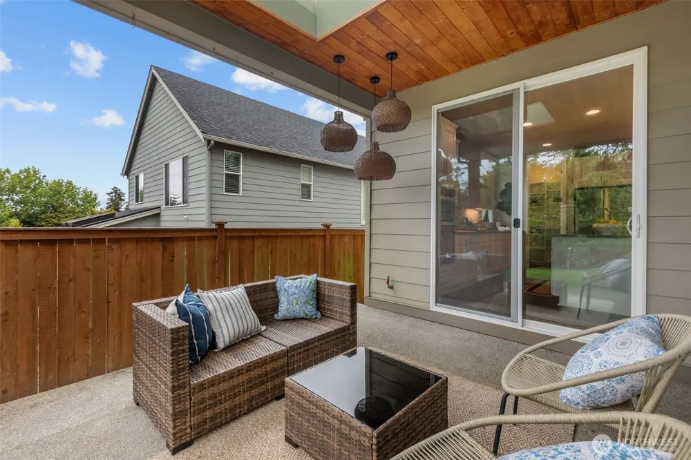 31327 43rd Place SW Federal Way, WA 98023