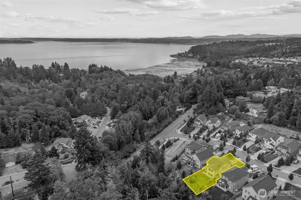 31327 43rd Place SW Federal Way, WA 98023
