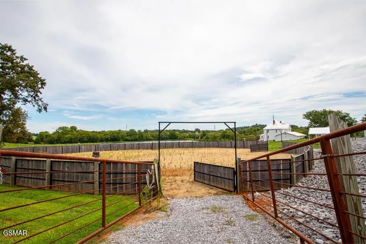 1917 Valley Home Road Dandridge, TN 37725