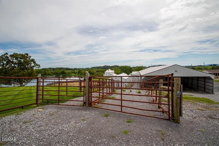 1917 Valley Home Road Dandridge, TN 37725