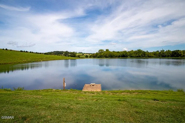 1917 Valley Home Road Dandridge, TN 37725