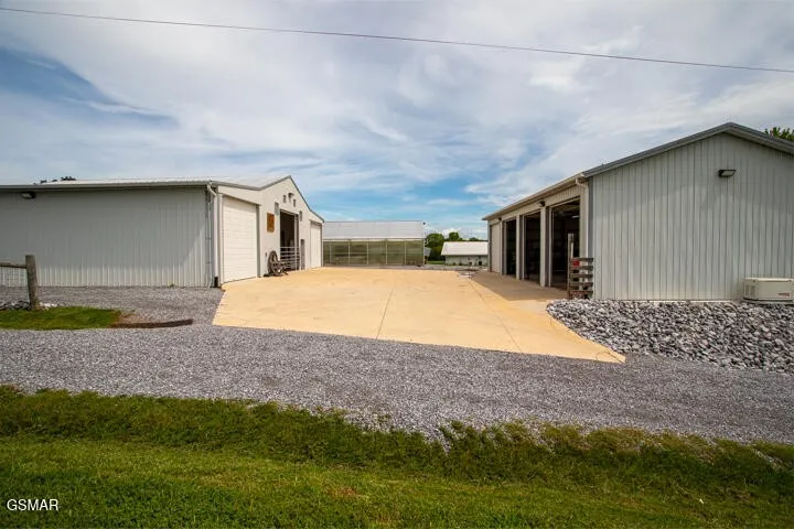 1917 Valley Home Road Dandridge, TN 37725
