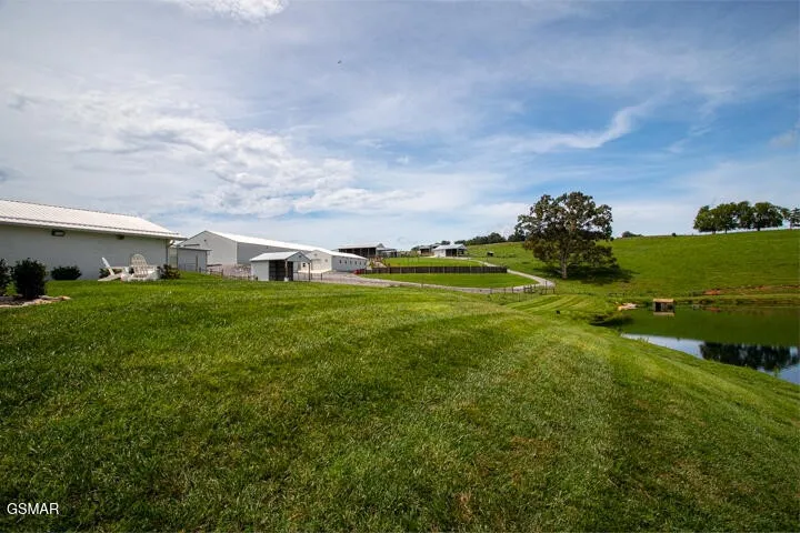 1917 Valley Home Road Dandridge, TN 37725