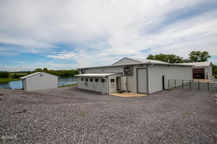 1917 Valley Home Road Dandridge, TN 37725