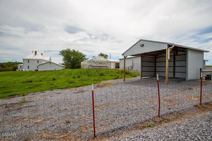 1917 Valley Home Road Dandridge, TN 37725