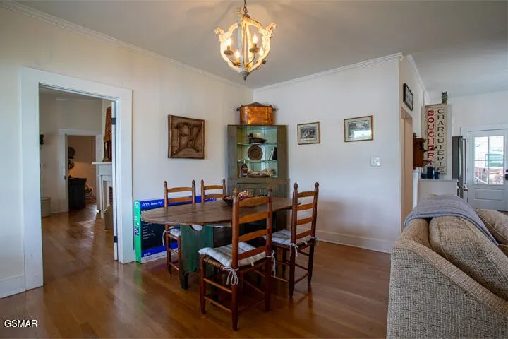 1917 Valley Home Road Dandridge, TN 37725