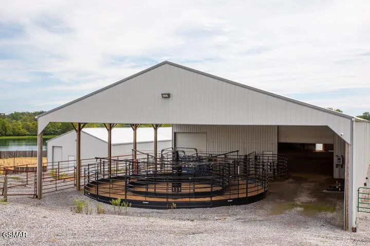1917 Valley Home Road Dandridge, TN 37725