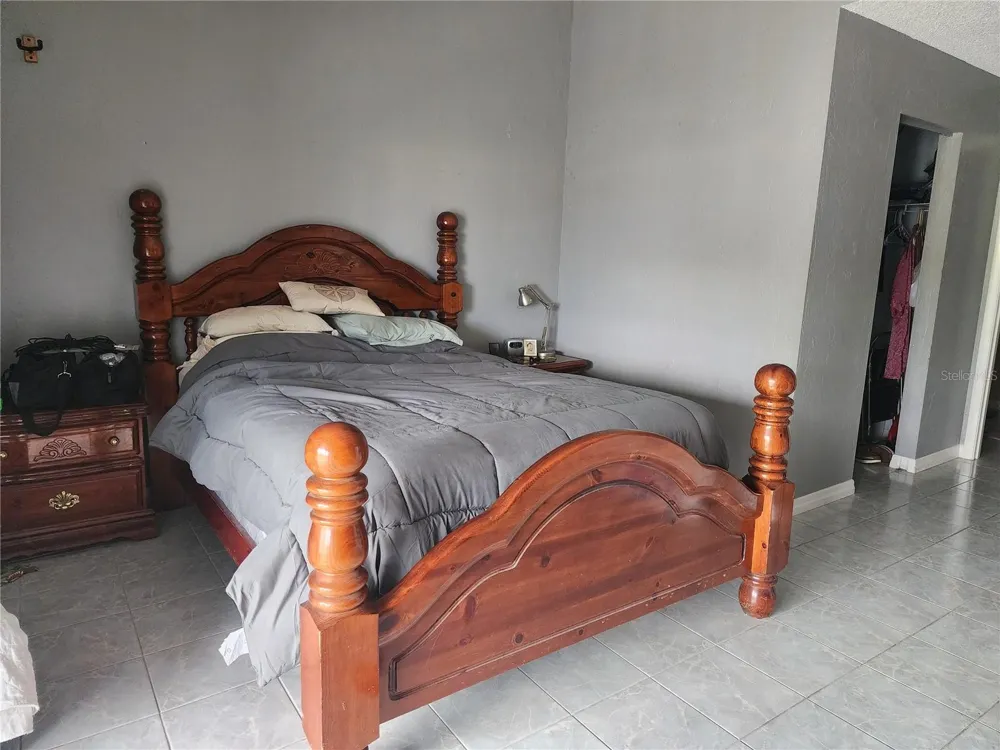 200 MERES BOULEVARD #19 Tarpon Springs, FL 34689